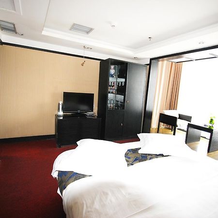 Xinjiang Yema International Clubhouse Hotel Urumqi Exterior foto