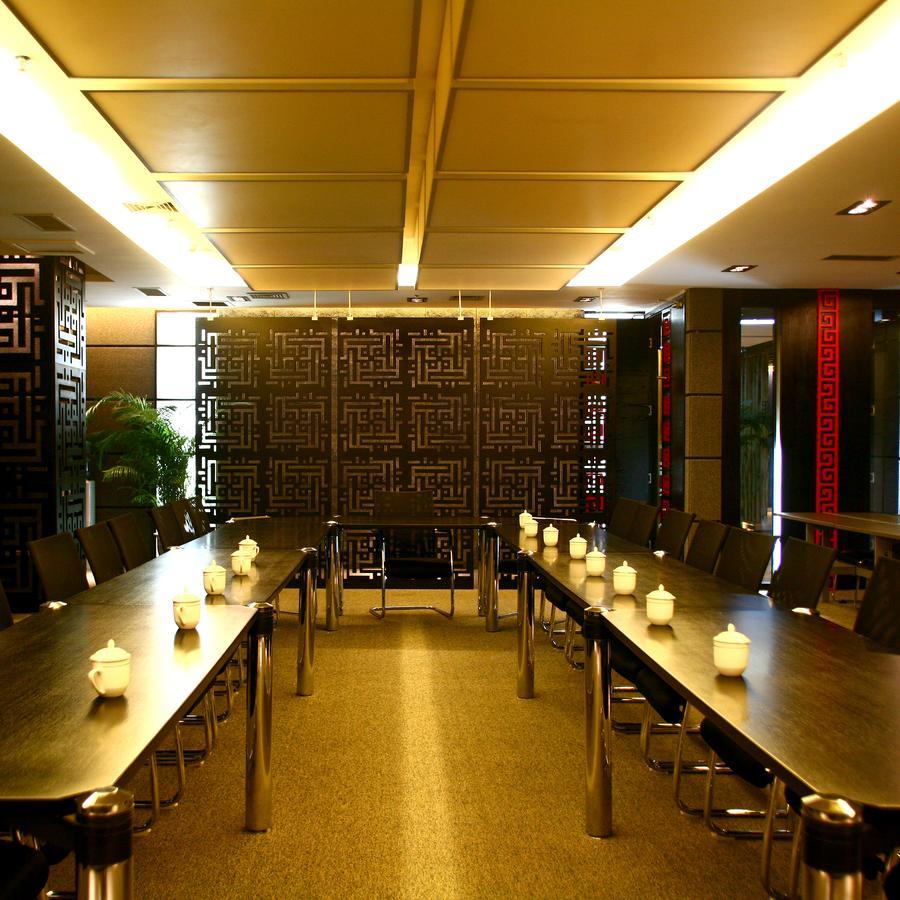 Xinjiang Yema International Clubhouse Hotel Urumqi Exterior foto