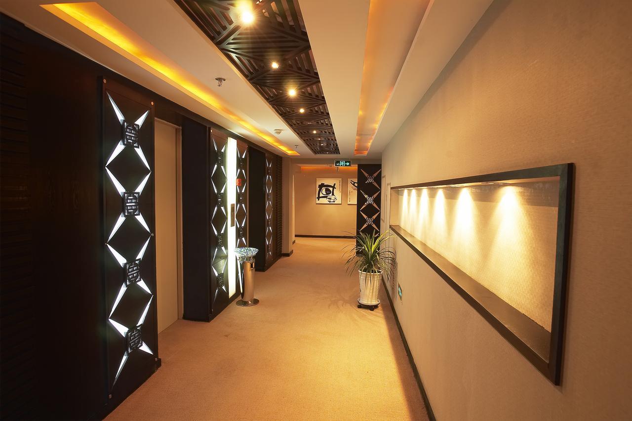 Xinjiang Yema International Clubhouse Hotel Urumqi Exterior foto