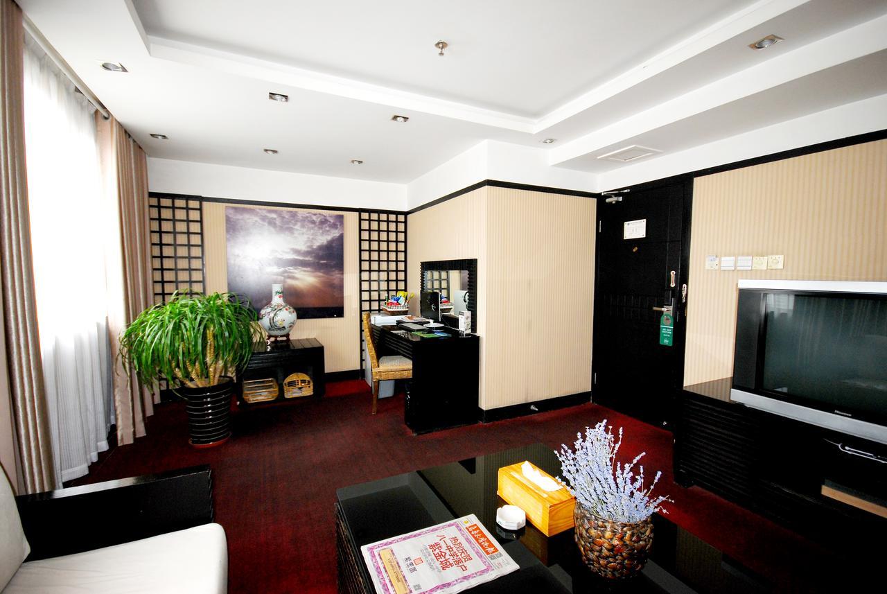 Xinjiang Yema International Clubhouse Hotel Urumqi Exterior foto