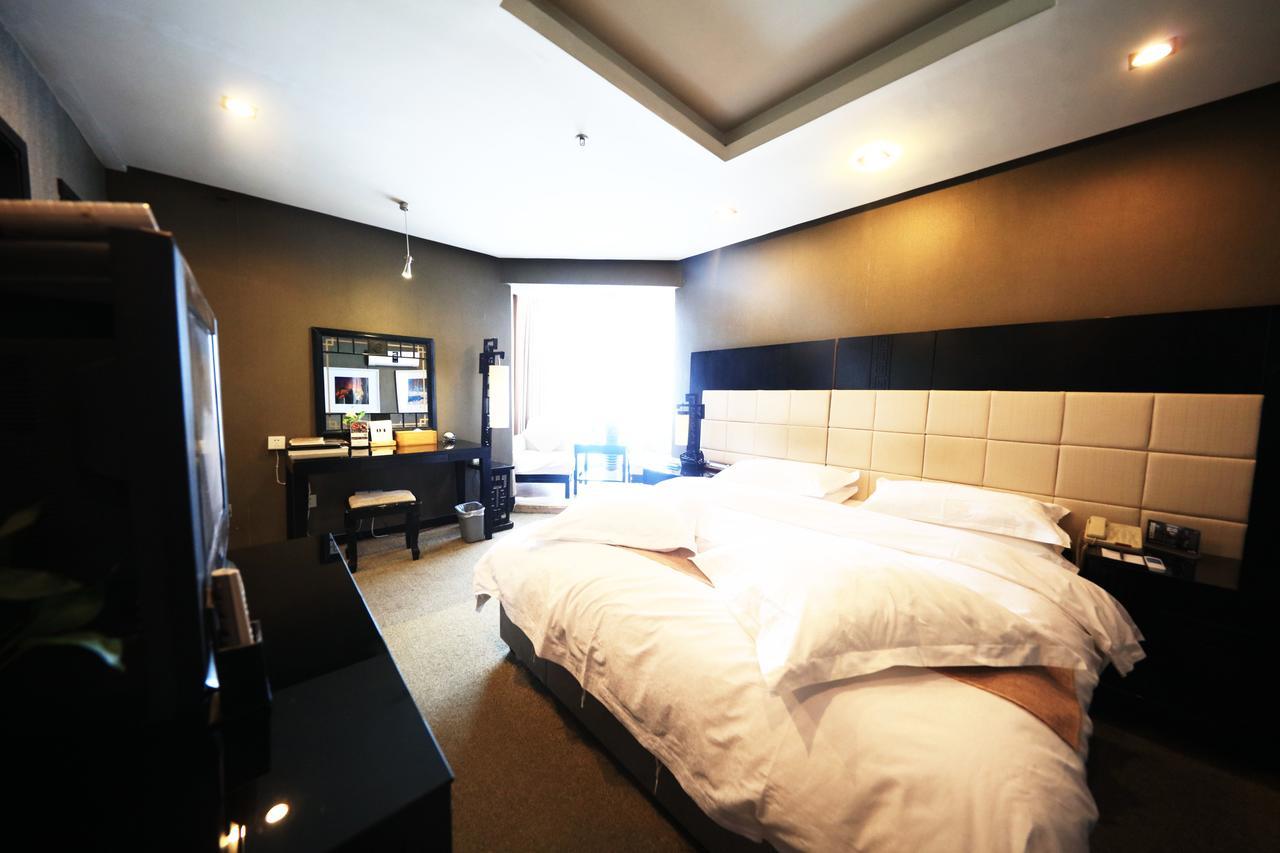 Xinjiang Yema International Clubhouse Hotel Urumqi Exterior foto